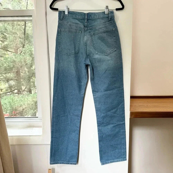 NWT Reformation Cynthia High Rise Relaxed Straight Leg Jeans Mykonos Blue 26 - Picture 8 of 12
